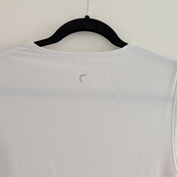 3/$30 ZYIA breathable and flowy athletic tank - Picture 4 of 8